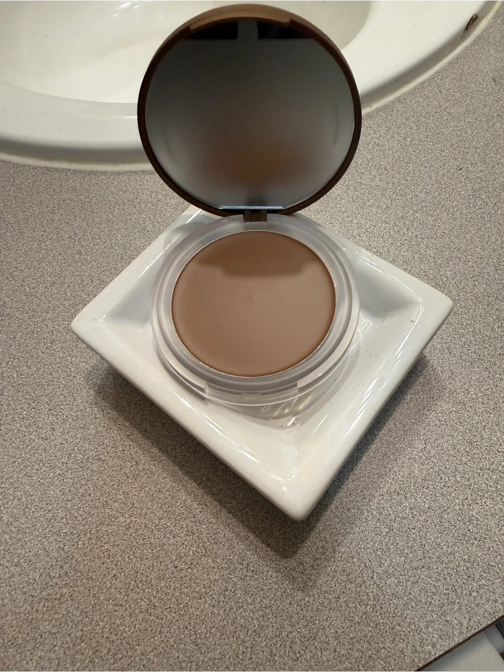 Doll 10 Vitamin Infused Solid Serum Bronzer in Endless Summer